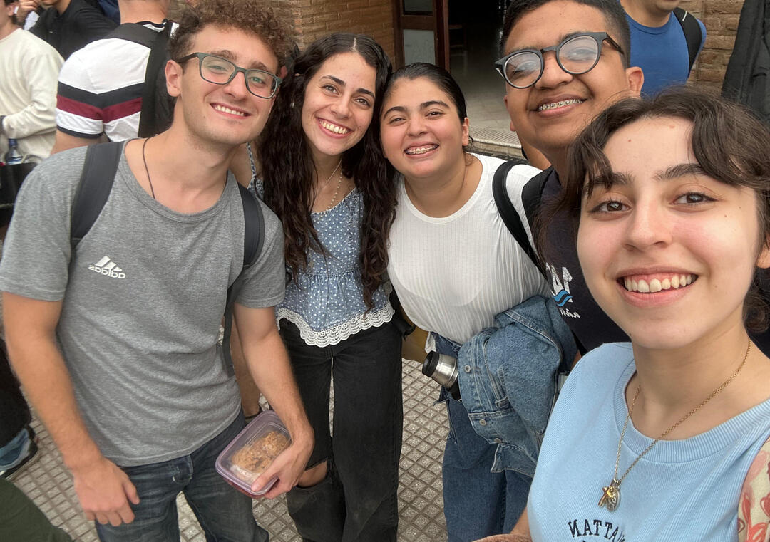 mi grupo de coordis esta fotito nos sacamos despu茅s de la misa. Estuvo hermosa.